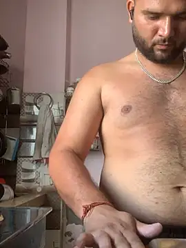 Snapshot of amitsharma7868 chatting on June 21, 8:42 am amitsharma7868 online show from June 21, 8:42 am