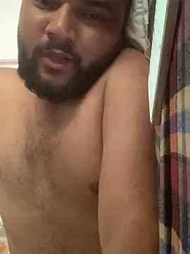 Snapshot of amitsharma7868 chatting on May 3, 2:49 am amitsharma7868 online show from May 3, 2:49 am