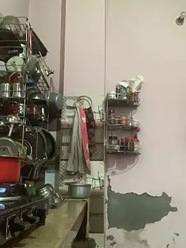 amitsharma7868 online show from April 17, 2:25 am