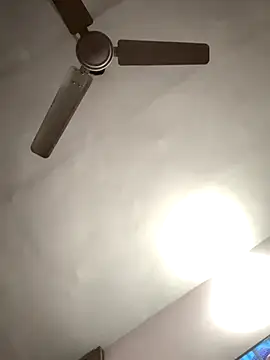 amitsharma7868 online show from November 25, 3:45 pm