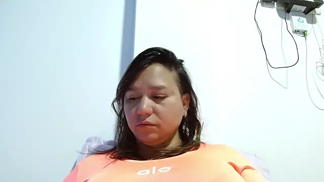 Snapshot of haashkyo chatting on December 14, 3:39 pm haashkyo online show from December 14, 3:39 pm