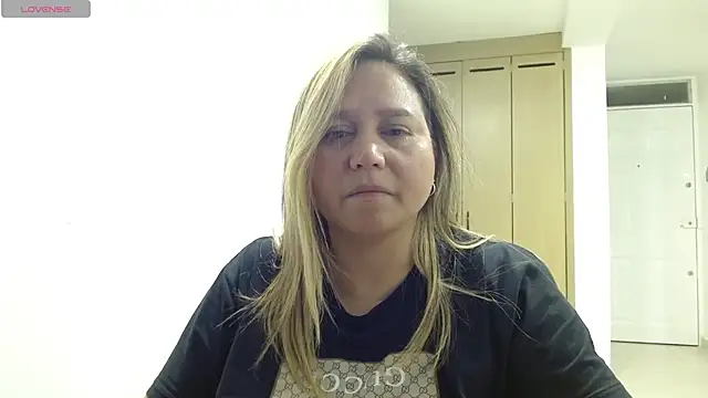 Snapshot of haashkyo chatting on June 10, 3:41 am haashkyo online show from June 10, 3:41 am