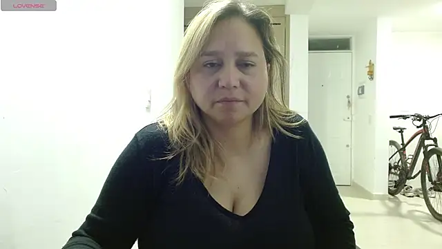 haashkyo online show from May 29, 4:40 am
