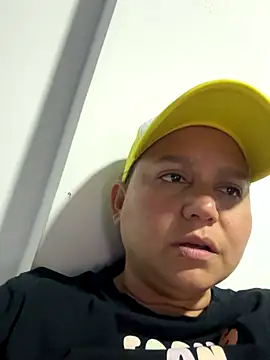 Snapshot of haashkyo chatting on December 4, 3:38 am haashkyo online show from December 4, 3:38 am