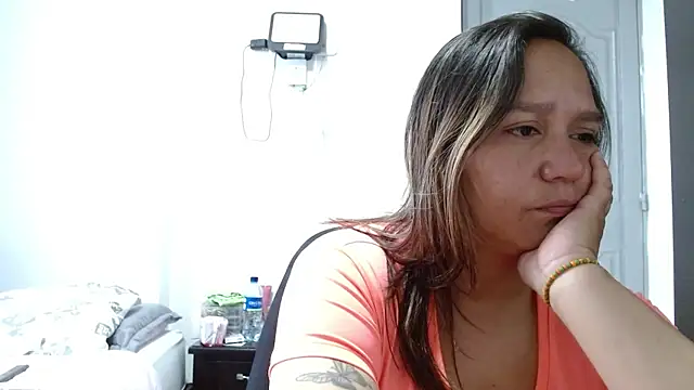 Snapshot of haashkyo chatting on November 27, 4:29 pm haashkyo online show from November 27, 4:29 pm