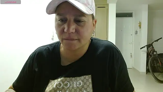haashkyo online show from May 14, 4:42 am