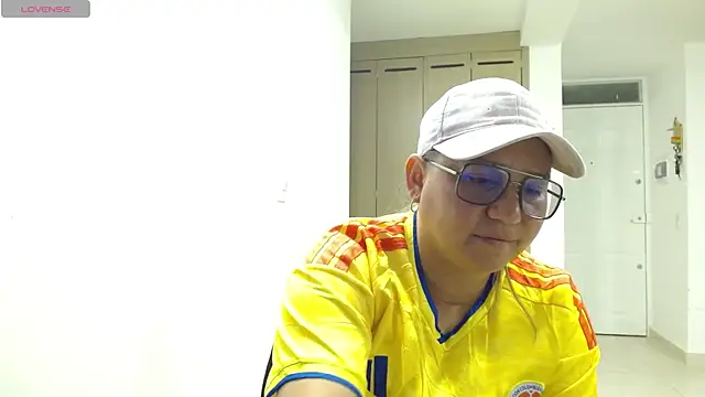 Snapshot of haashkyo chatting on June 18, 5:17 am haashkyo online show from June 18, 5:17 am
