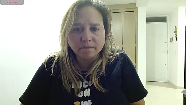 Snapshot of haashkyo chatting on July 3, 4:41 am haashkyo online show from July 3, 4:41 am