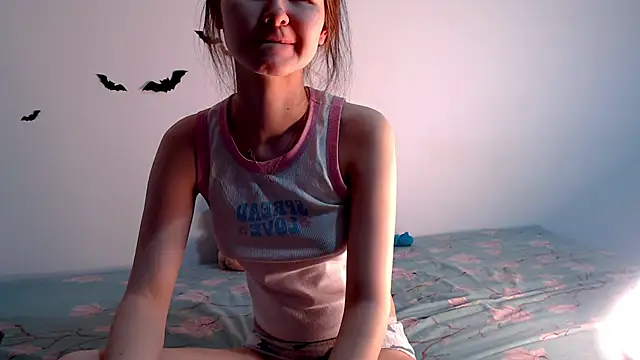 litle owl online show from October 14, 10:20 pm