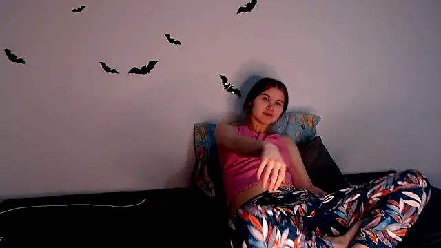 litle owl online show from November 3, 2:53 pm