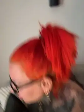 CatCoxx online show from March 28, 2:40 pm