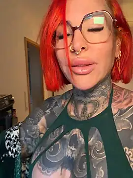 CatCoxx online show from May 16, 5:17 am