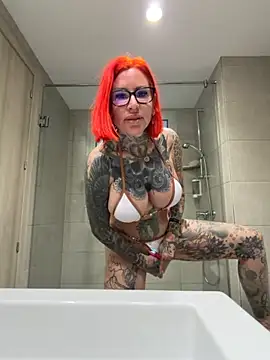 CatCoxx online show from March 22, 6:59 am