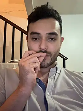 Snapshot of acmello83 chatting on April 18, 7:40 pm acmello83 online show from April 18, 7:40 pm