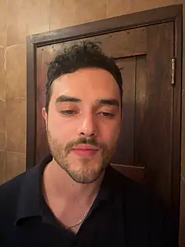 Snapshot of acmello83 chatting on May 19, 12:04 am acmello83 online show from May 19, 12:04 am