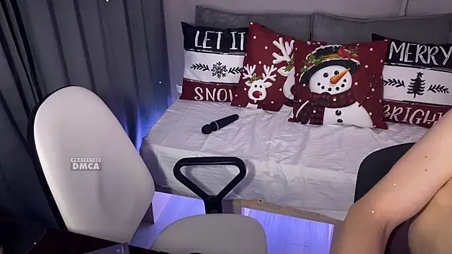 cutemilana sexwife online show from December 15, 4:46 pm