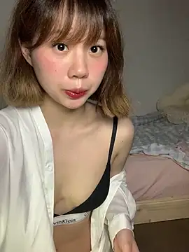 zhaomosheng125216 online show from June 2, 4:40 pm