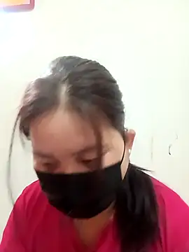 babyjunee12 online show from March 12, 4:07 am