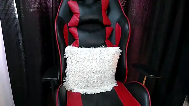 Snapshot of niya-cute chatting on December 3, 9:53 am niya-cute online show from December 3, 9:53 am