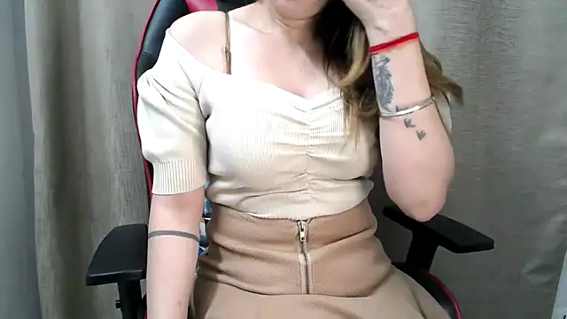 niya-cute online show from March 19, 7:36 pm