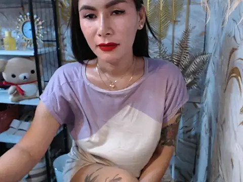 tshot izzy 88 online show from April 18, 12:02 am