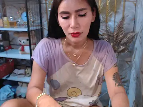 tshot izzy 88 online show from May 28, 11:10 pm