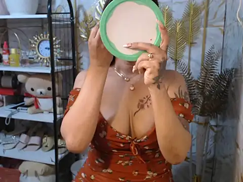 tshot izzy 88 online show from March 10, 10:52 am