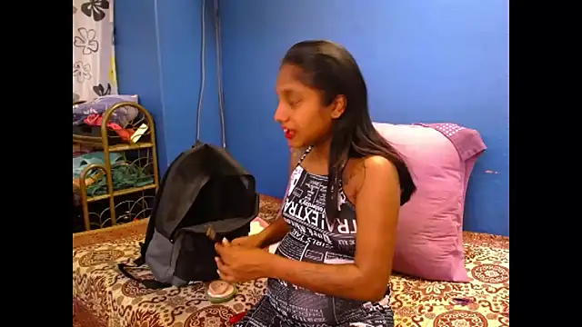 Snapshot of indiansumaya chatting on October 3, 5:53 am indiansumaya online show from October 3, 5:53 am