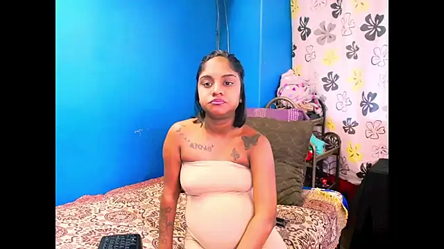 Snapshot of indiansumaya chatting on October 21, 6:13 am indiansumaya online show from October 21, 6:13 am