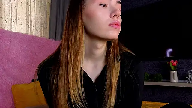 telari0l0ve online show from February 25, 9:31 am