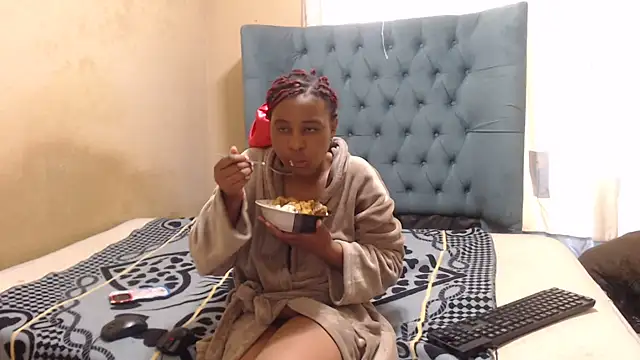 EbonyEssence online show from May 17, 2:06 pm