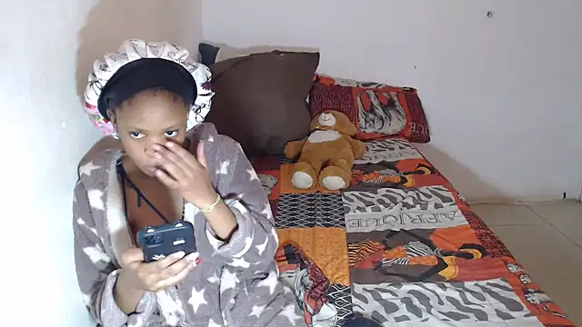 EssenceLovers online show from April 13, 9:46 am