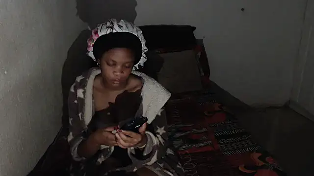 EssenceLovers online show from March 11, 8:36 pm