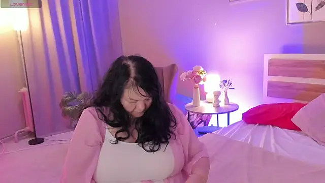 Snapshot of sandra_jackson chatting on February 28, 2:44 am sandra jackson online show from February 28, 2:44 am