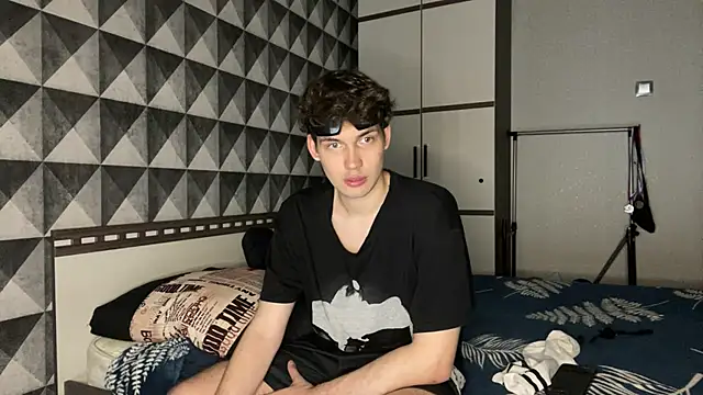 merycouple online show from April 13, 9:19 pm