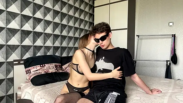 merycouple online show from March 11, 3:22 am