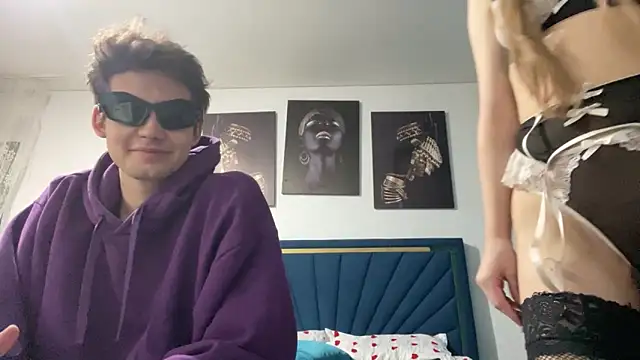 merycouple online show from December 4, 6:18 pm