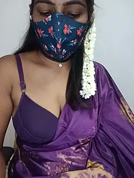 Snapshot of Tamil_kavinila chatting on June 14, 5:19 am Tamil kavinila online show from June 14, 5:19 am