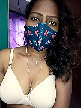 Snapshot of Tamil_kavinila chatting on November 6, 4:16 am Tamil kavinila online show from November 6, 4:16 am