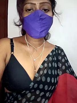 Snapshot of Tamil_kavinila chatting on November 5, 10:18 am Tamil kavinila online show from November 5, 10:18 am