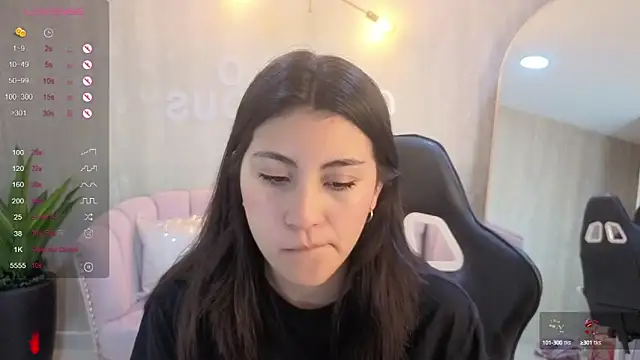 Zoe Blaze A online show from October 2, 12:08 pm