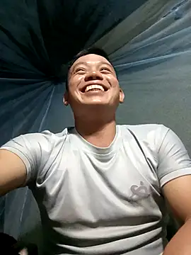 Snapshot of DungLuongg chatting on September 26, 1:07 pm DungLuongg online show from September 26, 1:07 pm