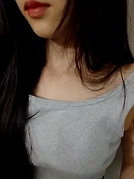Snapshot of Desi_sara chatting on May 18, 4:01 am Desi sara online show from May 18, 4:01 am