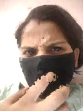 Snapshot of poojam93 chatting on May 1, 4:23 pm poojam93 online show from May 1, 4:23 pm