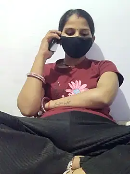 poojam93 online show from October 17, 1:46 pm