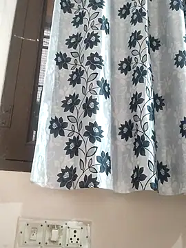 poojam93 online show from March 1, 2:55 am