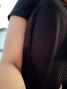 poojam93 online show from December 2, 2:34 am