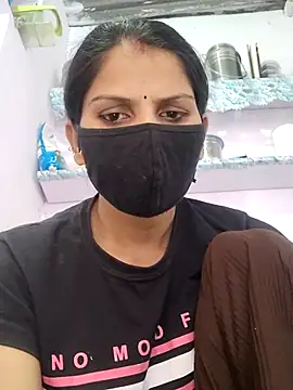 poojam93 online show from November 18, 8:39 am