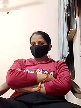 poojam93 online show from December 15, 3:29 pm