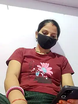 poojam93 online show from October 27, 2:18 pm